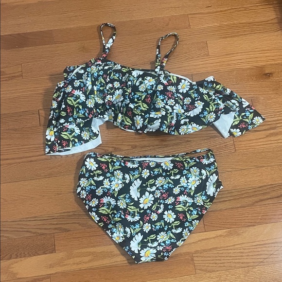 Floral Ruffle Bikini Set - Picture 6 of 8